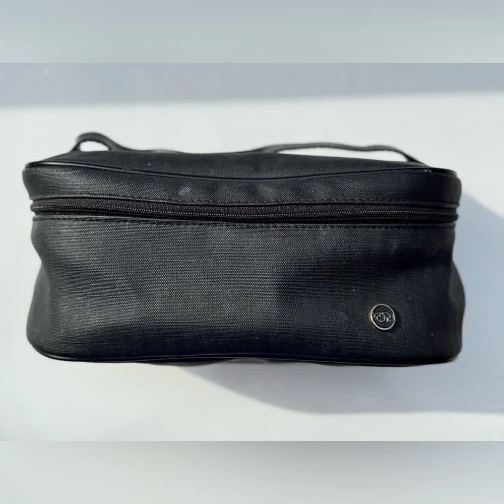 Vintage Oscar de la Renta Black Cosmetic Toiletry Travel Bag with Handle